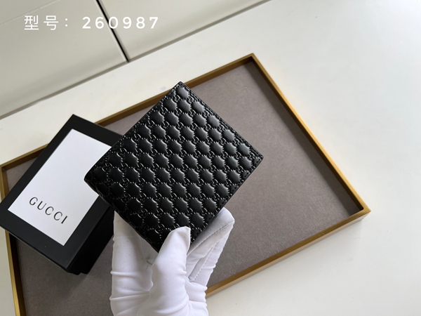 グッチ財布コピー内部構造